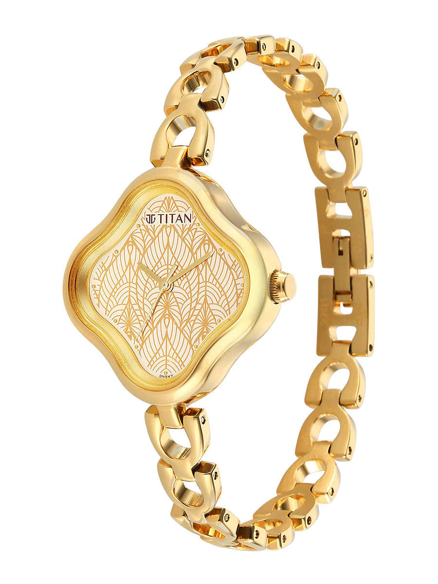 Titan Karishma Beige Dial Analog Metal Strap Watch for Women 2701YM01